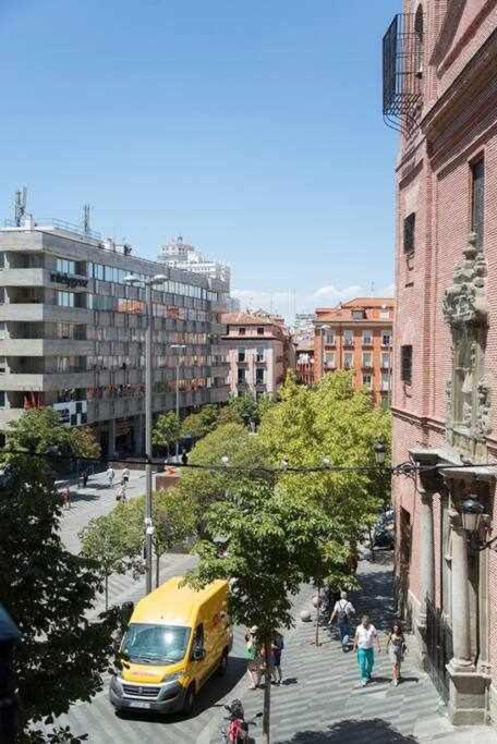 Un Fascinante Estudio En Madrid Centro Eksteriør billede